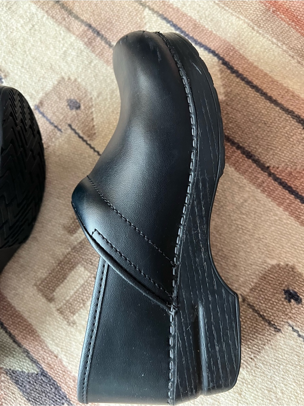 Dansko Black Leather Slip-On Clogs 40 - Picture 7 of 10
